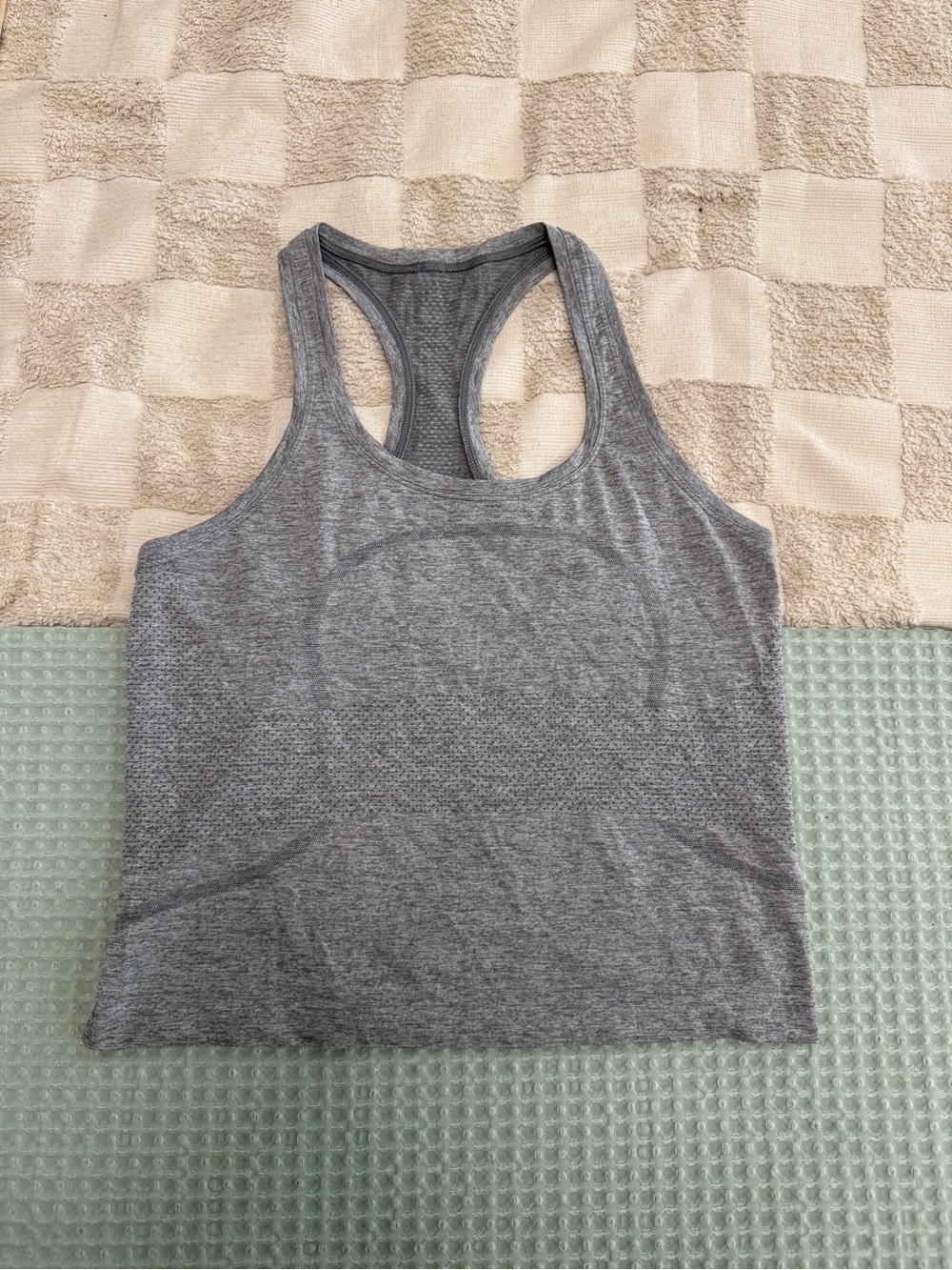 Lululemon Swiftly Tech Racerback‎ Tank size 8